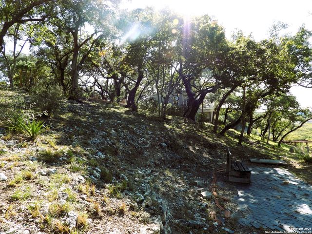 196 Whispering Oak Lane, Lakehills, TX 78063