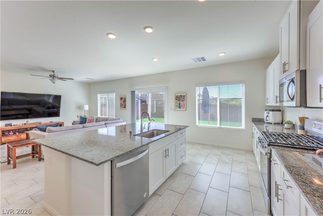 1881 Vass Springs Place, North Las Vegas, NV 89084