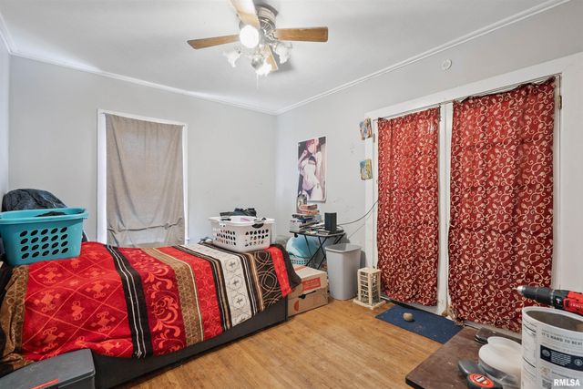 1520 10TH Avenue, Moline, IL 61265