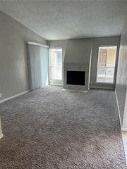 700 Thicket Lane 910, Houston, TX 77079