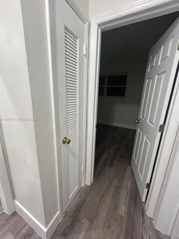 2929 NW 47th St 2, Miami, FL 33142