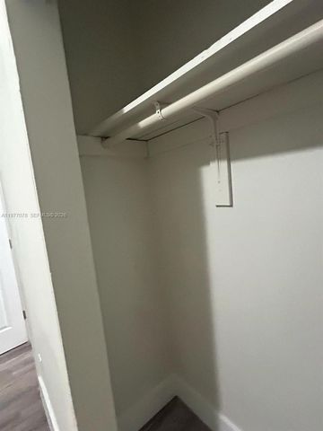 2929 NW 47th St 2, Miami, FL 33142