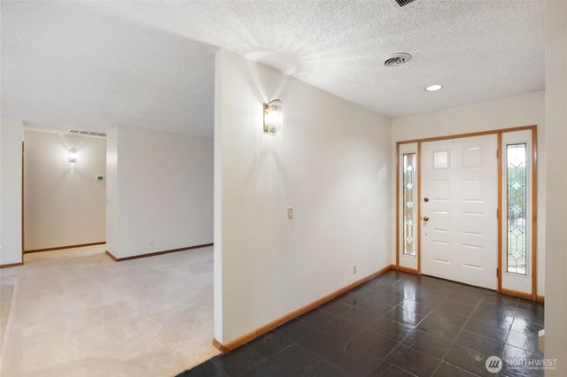 1255 Fairway Drive, Moses Lake, WA 98837