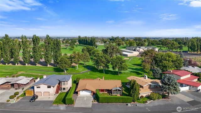 1255 Fairway Drive, Moses Lake, WA 98837