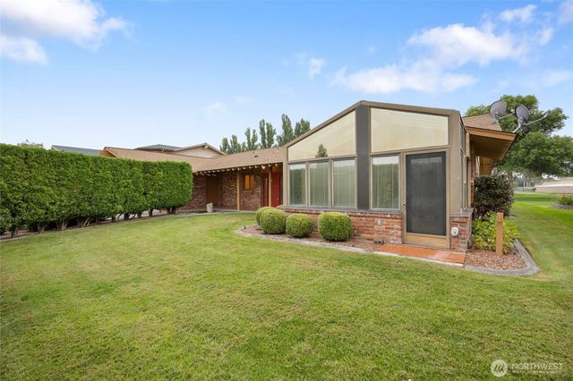 1255 Fairway Drive, Moses Lake, WA 98837