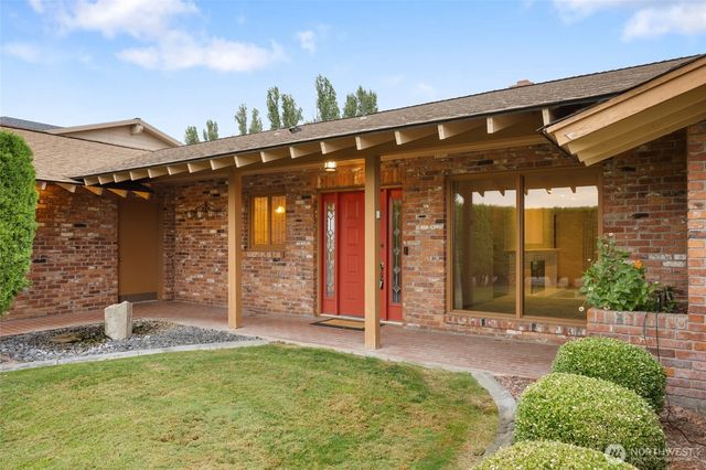 1255 Fairway Drive, Moses Lake, WA 98837