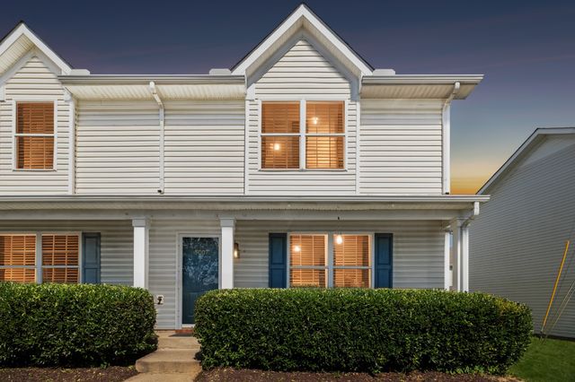 5007 73rd Ave, La Vergne, TN 37086