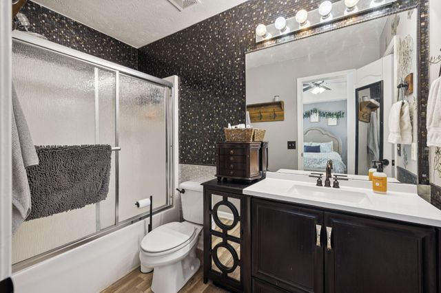 5007 73rd Ave, La Vergne, TN 37086