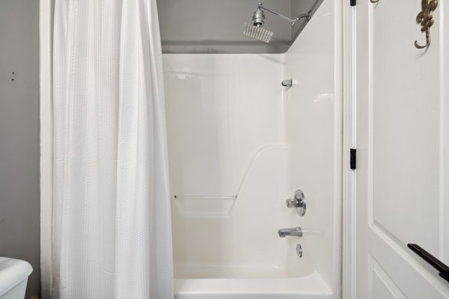 5007 73rd Ave, La Vergne, TN 37086