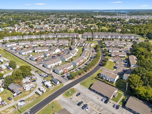 5007 73rd Ave, La Vergne, TN 37086