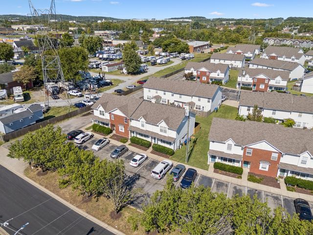 5007 73rd Ave, La Vergne, TN 37086