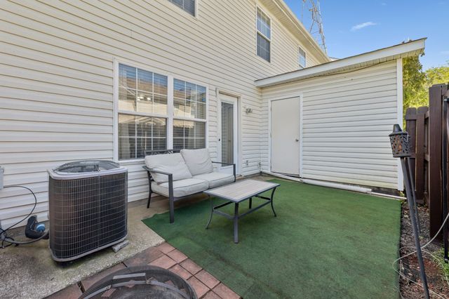 5007 73rd Ave, La Vergne, TN 37086