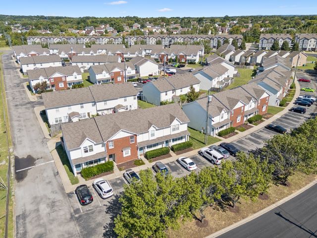 5007 73rd Ave, La Vergne, TN 37086