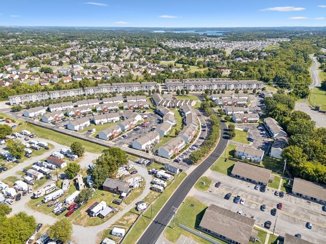 5007 73rd Ave, La Vergne, TN 37086