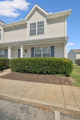 5007 73rd Ave, La Vergne, TN 37086