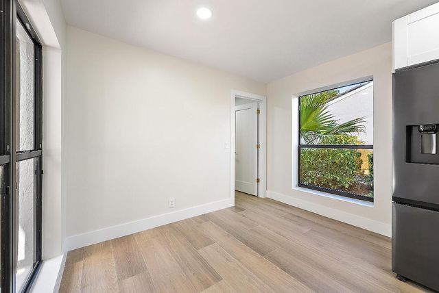 37 Edinburgh Drive, Palm Beach Gardens, FL 33418