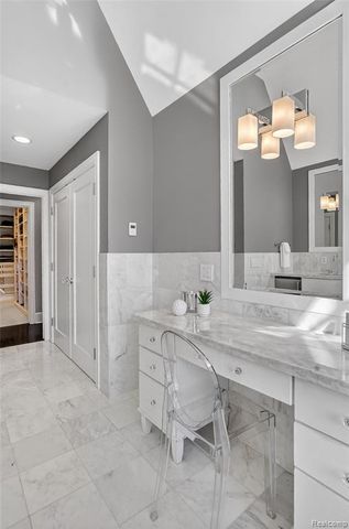 277 W Brown Street, Birmingham, MI 48009