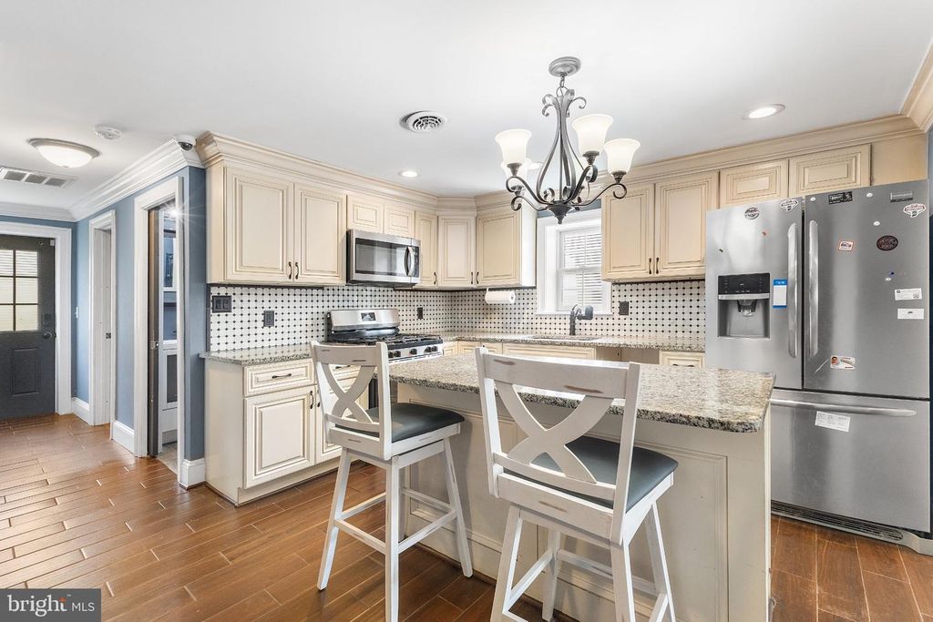 Image 11 of property listing at 223 NEW ST, Church Hill, MD 21623