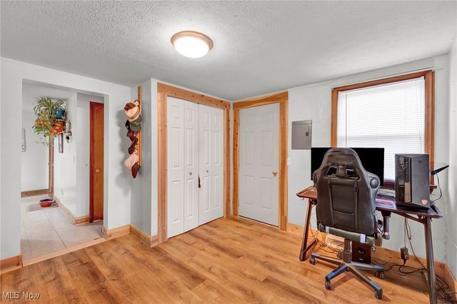 620 Hilliard Road, Elyria, OH 44035