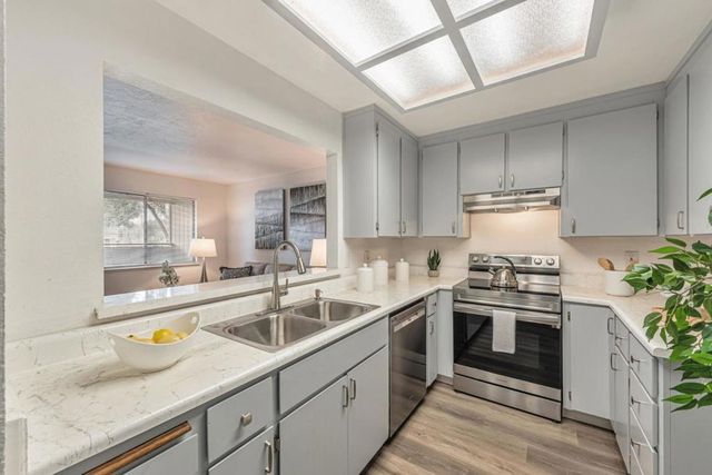 1427 Alma Loop, San Jose, CA 95125