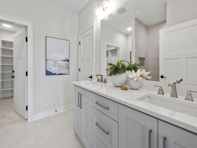 9975 Kari Way, Elko New Market, MN 55020