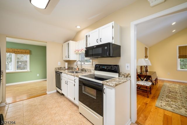 65 Wilson Rd, Franklin Twp., NJ 08873