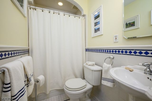 65 Wilson Rd, Franklin Twp., NJ 08873
