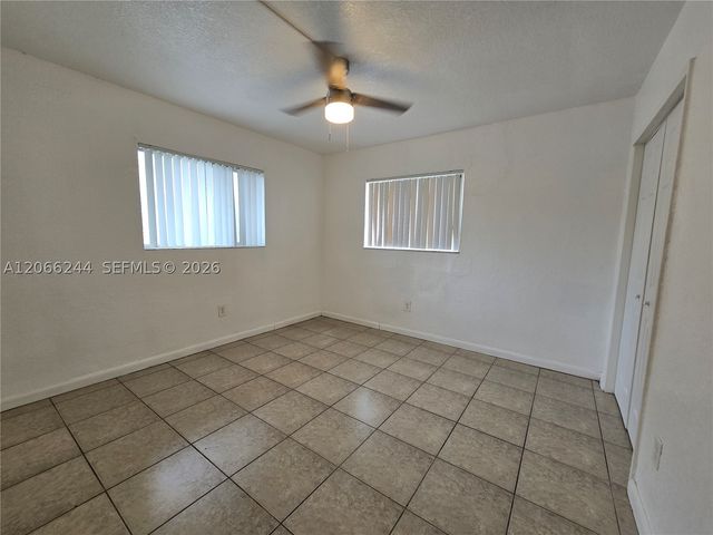 2330 NW 11th St 15, Miami, FL 33125