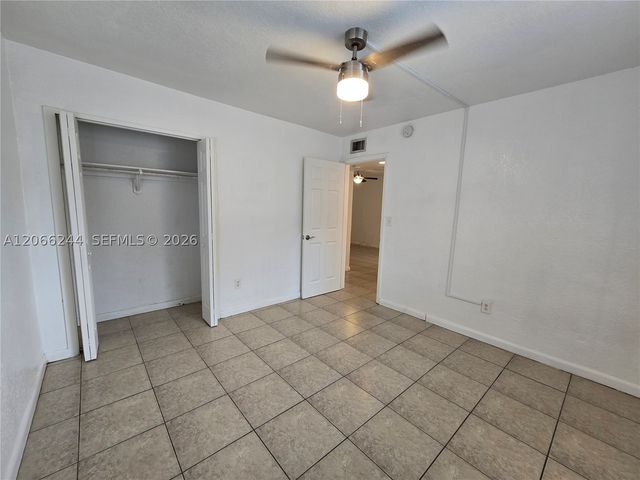 2330 NW 11th St 15, Miami, FL 33125