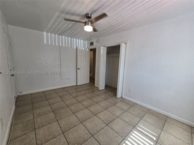 2330 NW 11th St 15, Miami, FL 33125