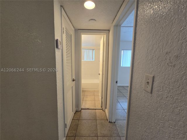 2330 NW 11th St 15, Miami, FL 33125