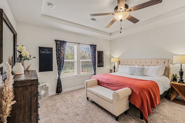 1096 Holland Ridge Way, Lebanon, TN 37090