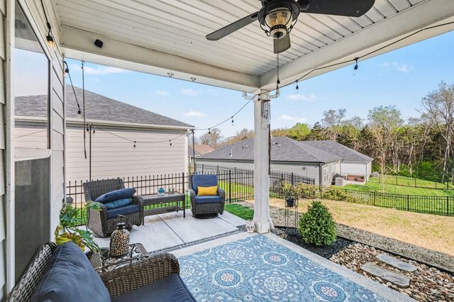 1096 Holland Ridge Way, Lebanon, TN 37090