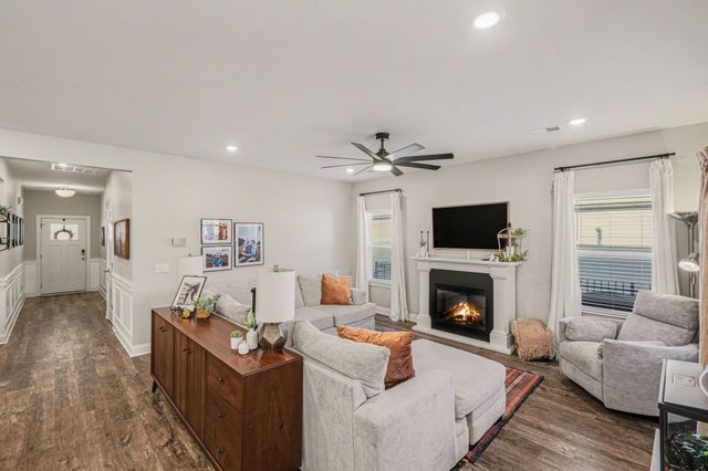 1096 Holland Ridge Way, Lebanon, TN 37090