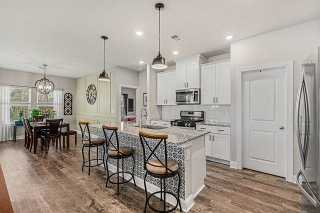 1096 Holland Ridge Way, Lebanon, TN 37090