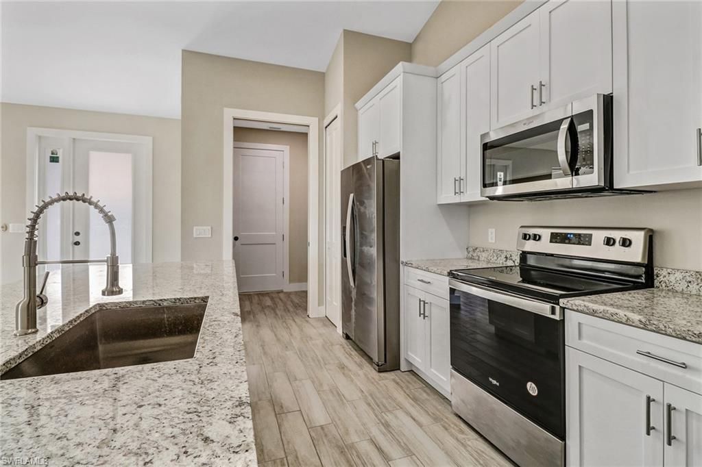10621 Landau LN, BONITA SPRINGS, FL 34135 — photo 5