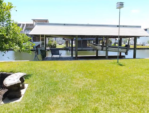 22201 Matagorda Drive, Galveston, TX 77554