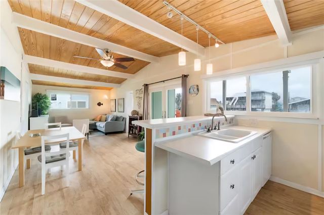 22201 Matagorda Drive, Galveston, TX 77554