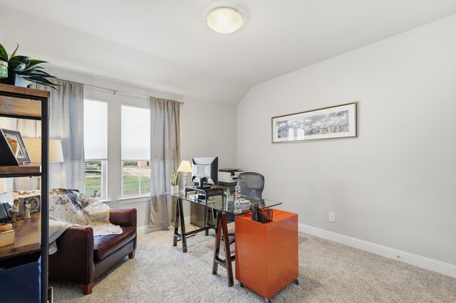 6092 Bursey Road, Watauga, TX 76148