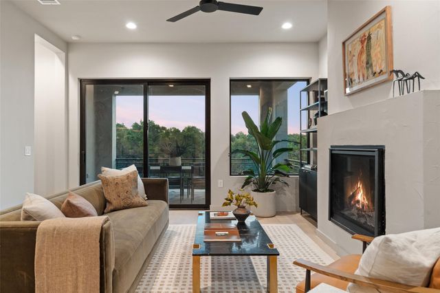 9803 Ribelin Ranch CT 6, Austin, TX 78750