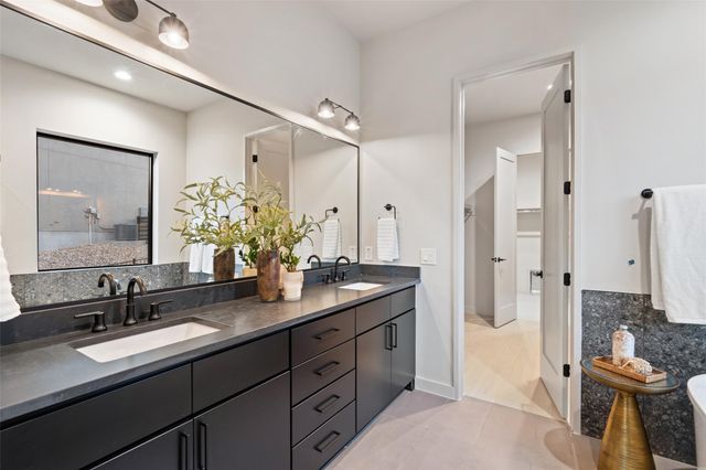 9803 Ribelin Ranch CT 6, Austin, TX 78750
