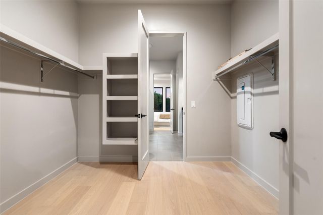 9803 Ribelin Ranch CT 6, Austin, TX 78750