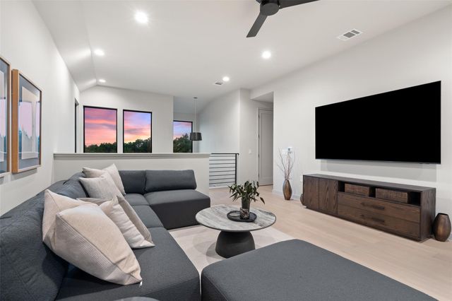 9803 Ribelin Ranch CT 6, Austin, TX 78750