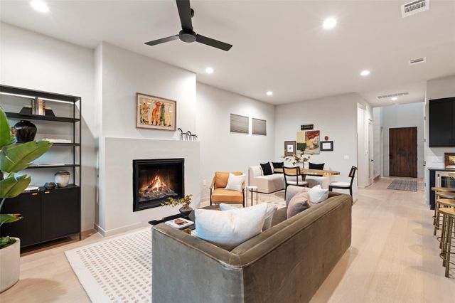 9803 Ribelin Ranch CT 6, Austin, TX 78750