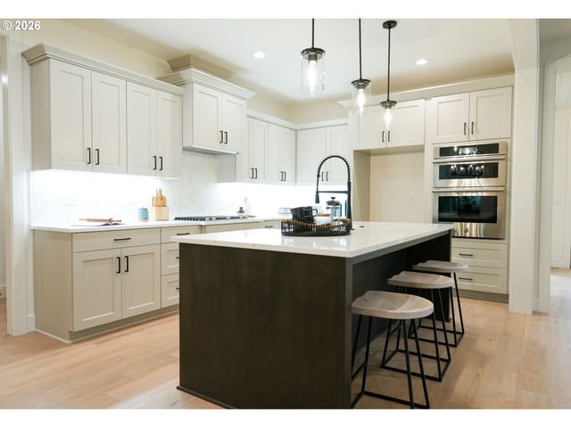 10044 Sw 72ND Ave, Tigard, OR 97223