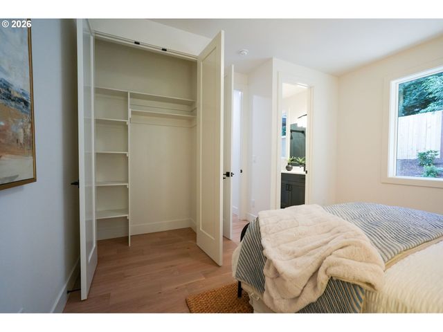 10044 Sw 72ND Ave, Tigard, OR 97223