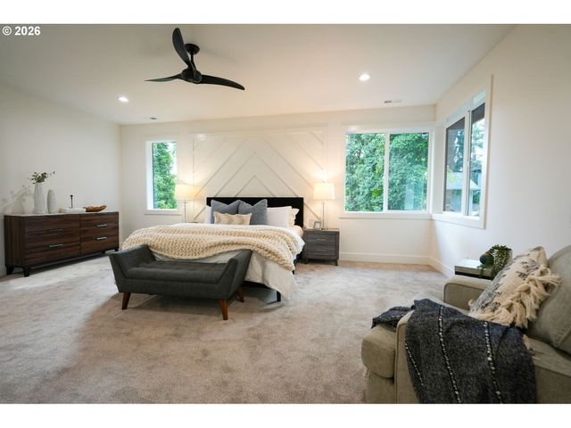 10044 Sw 72ND Ave, Tigard, OR 97223