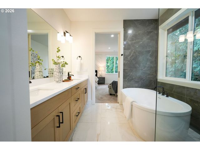 10044 Sw 72ND Ave, Tigard, OR 97223