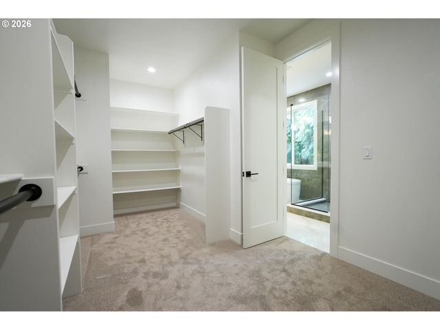 10044 Sw 72ND Ave, Tigard, OR 97223