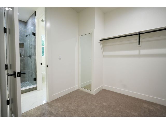 10044 Sw 72ND Ave, Tigard, OR 97223